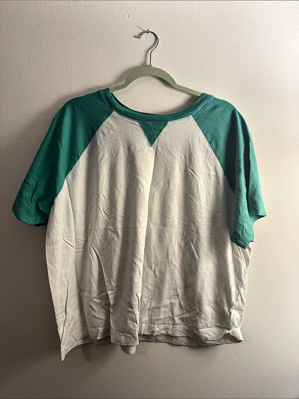Old Navy Vintage Tee Raglan Baseball T-Shirt Green & White